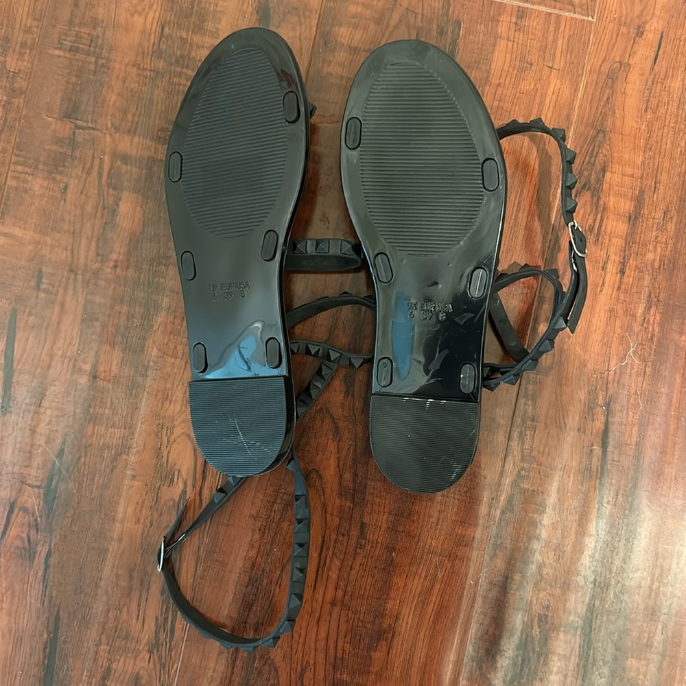 String Sandals - Picture 2 of 2